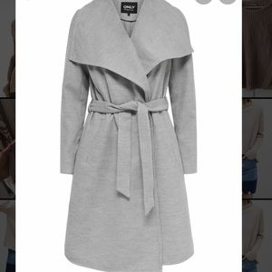 Stunning grey duster